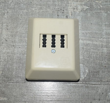 TAE NFN Telefondose Aufputzdose 3-fach AP cremeweiß ( ältere Lagerware )