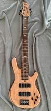 Yamaha TRB 1005 J - 5 saiter E-Bass inkl. hochwertigem Gator Koffer