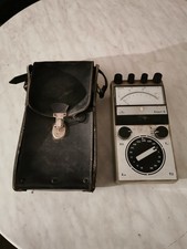 Analoges Multimeter von