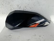 Seitenverkleidung vorne KMT