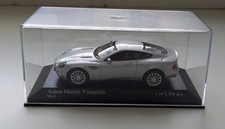  Aston Martin Vanquish S Titanium Silver  - Modellauto 1:43