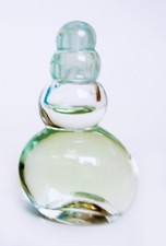 Eau belle d´ Azzaro  •