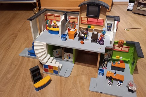 Playmobil city life - city,