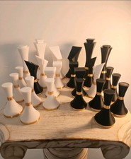 SCHACHBRETT FIGUREN SET