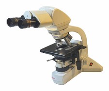 Leica DMLS Mikroskop mit 5