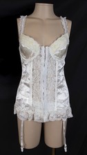 Corselett mit  Spitze und