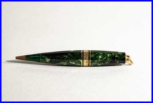 1930s pocket size - omas, key