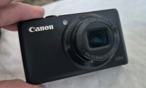 Canon powershot s95 0mp - powershot, 10.0mp