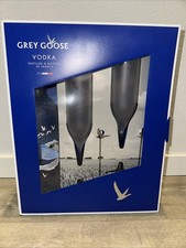 Grey Goose Vodka / 40 % Vol. / 0,7 Liter-Flasche Ltd. Edition Gift Set