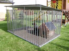 Verstärkter Hundezwinger mit