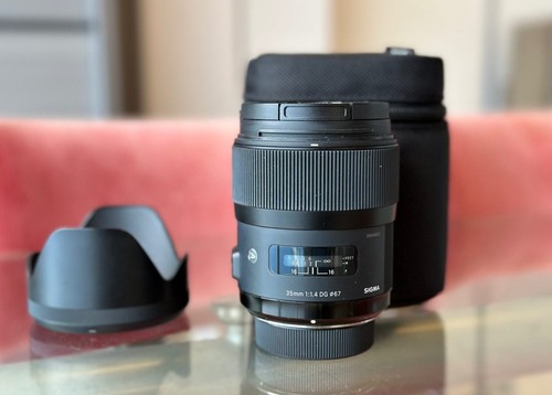 Sigma 35mm dg hsm art - f/1.4,
