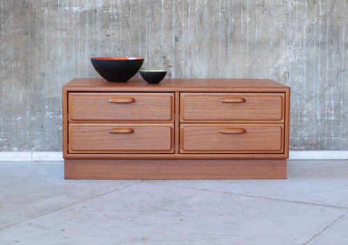 Vintage dyrlund teak lowboard - dyrlund,