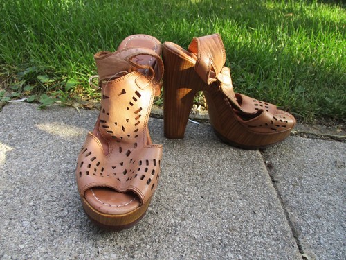 Mango peeptoes holz plateau - mango,