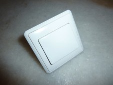 GIRA SANDARD alt reinweiß 1