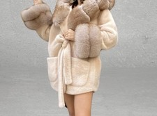 Luxuriöse Damenjacke aus