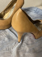 High-Heel-Pumps akzeptabel 39
