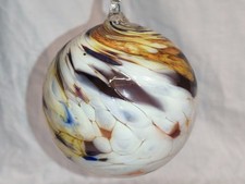 Schöne Glaskugel mit Öse zum