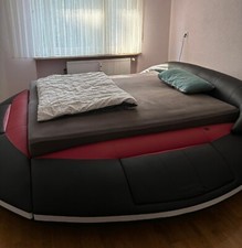 Designer Bett von NATIVO aus Echtleder mit LED Beleuchtung