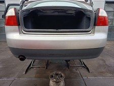 Audi A4 8E B6 original Stoßstange Fänger hinten/Heck Y7W Lichtsilber Bj 2003