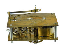 Altes Uhrwerk f Uhrmacher Wanduhr Schwarzwalduhr clock movement