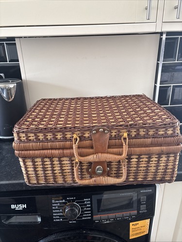 Vintage picknickkorb aus - picknickkorb,