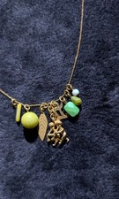 David Aubrey vergoldete Halskette für Sternzeichen Zwilling; Farben grün gelb 