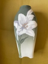 Vase in untypischen Farben