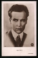 Schauspieler Igo Sym mit strengem Blick, Ansichtskarte 