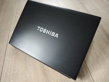 Toshiba 13,3 Zoll 16GB RAM 256GB SSD Windows 11 Office 2024