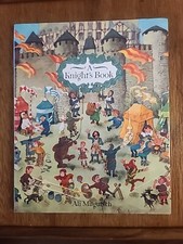 A KNIGHT'S BOOK - Hardcover By