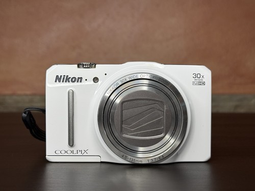 Lesen nikon coolpix s9700 - nikon,