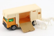 MATCHBOX SUPERFAST 40 * BEDFORD HORSEBOX * 2 HORSE FIGURES * 1:64