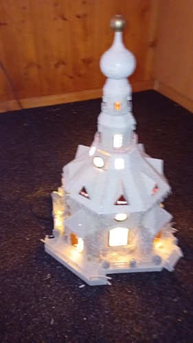 Alte kirche beleuchtet - kirche,