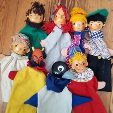 8 alte Handpuppen Holzköpfe Kasperletheater Kasperle Holzpuppe Krähe Teufel Oma