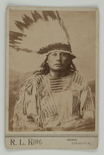 R.L. Kelly, Portrait des