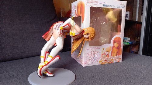 Anime statue dead alive - anime,