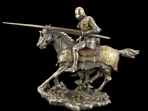 Grosser bewegter ritter mit - bewegter,