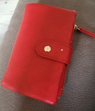 Neuwertige Geldbörse Portemonnaie Rot Mit Kleiner Macke Am Riegel.