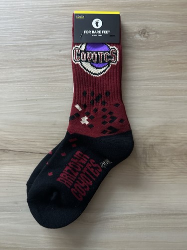 Nwt youth socks arizona - nwt,
