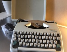 Koffer-, Reise-, Schreibmaschine  - Olympia Splendid 66 - Vintage - 60er 