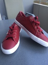 Neu GUESS Sneaker Halbschuhe Gr. 38,5 EU 7,5 US rot/helles bordeaux