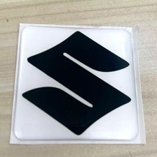 2 Stück SUZUKI Logo Emblem