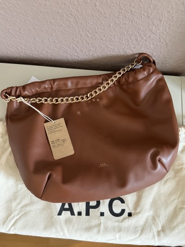 Eine brandneue tasche von - brandneue,