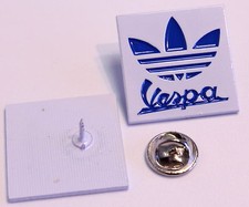 VESPA ROSE BLUE PIN (MBA 592)