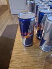 42x Red Bull Deko Dosen