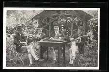 AK Salzburg, Musikanten mit Zither, Geige und Gitarre am Tisch, Weihnachts- und 