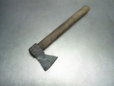 Altes geschmiedetes  Beil Axt