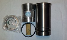 Kolben und Zylinder komplett im Satz 105mm Zetor Super 50 ORIGINAL NEU