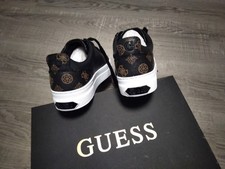 Guess Damen Sneaker Gr.39 neu