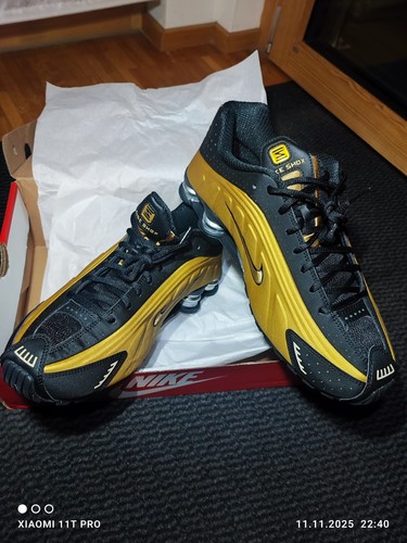 Nikeshox gold schwarz - nikeshox, r4